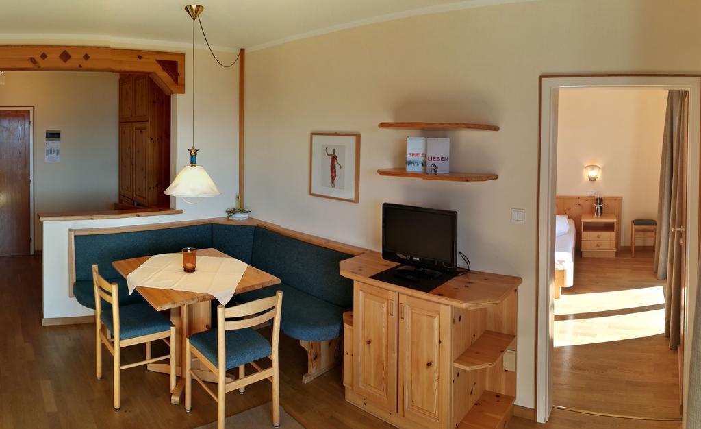 Hotel am Hang Soprabolzano Ruang foto